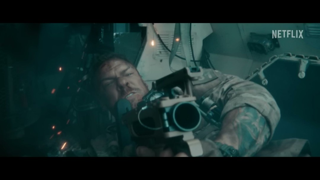 Netflix《战争机器》电影曝预告 《侠探杰克》男星主演