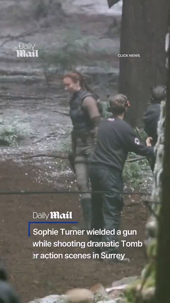 《古墓丽影》真人剧曝片场视频 劳拉手持双枪尽情射击