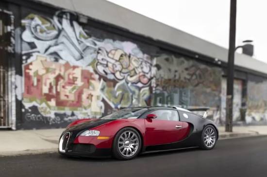 布加迪20周年献礼,1600马力孤品超跑竟复刻传奇配色(图2) 游民星空